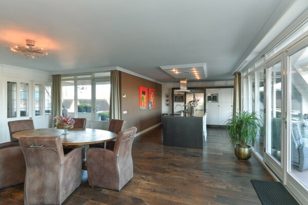 photo 17 Veenderweg 4