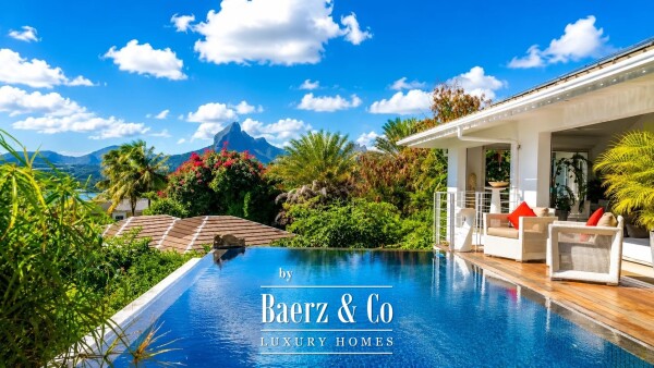 photo 2 PANORAMIC OCEAN VIEWS – INFINITY POOL – 4 BEDROOMS – PRESTIGIOUS HILLSIDE ESTATE